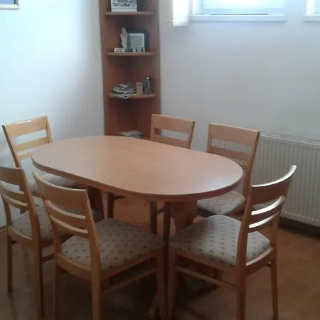Apartman Antria Apartament *
